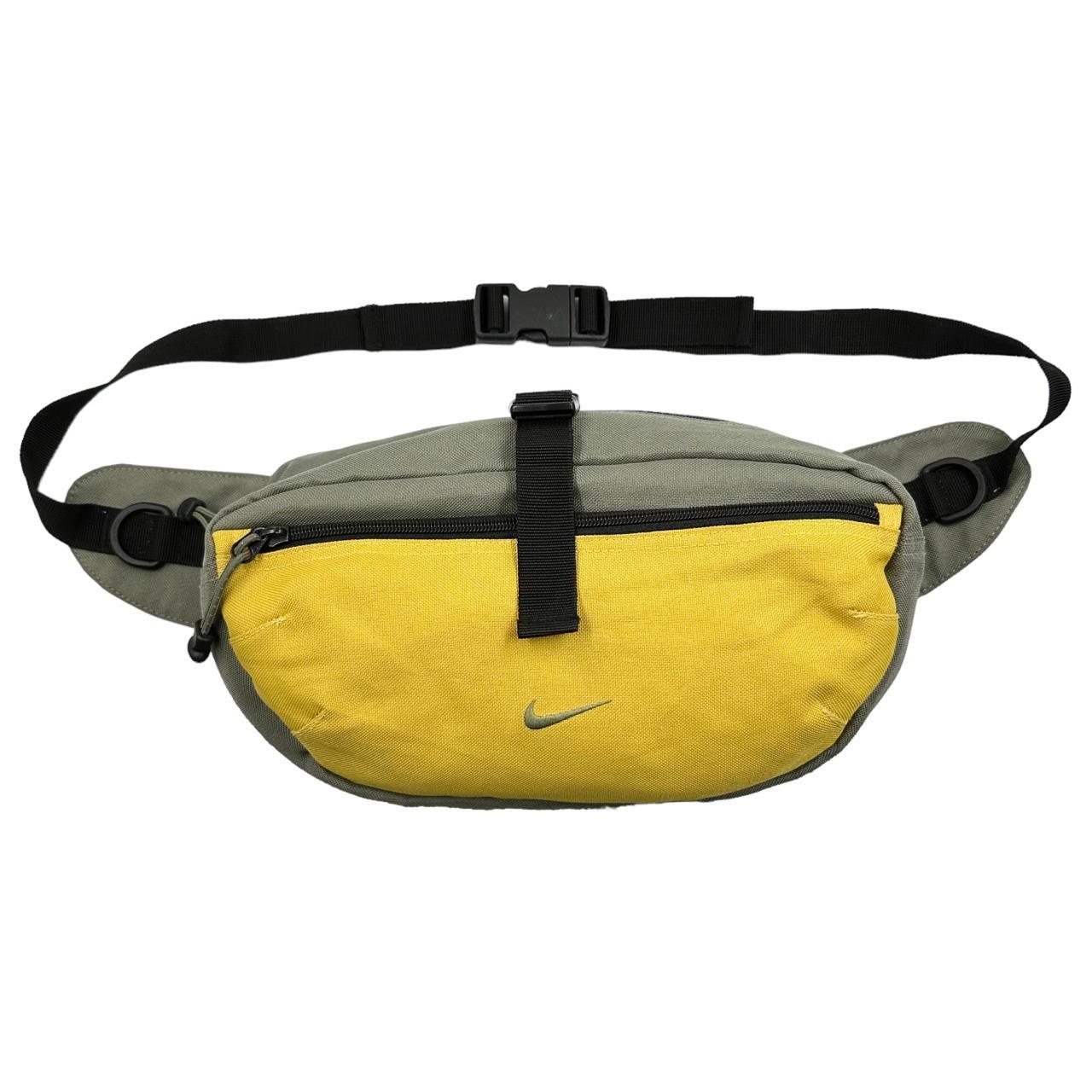 Vintage Nike Cross Body Bag second wave vintage store